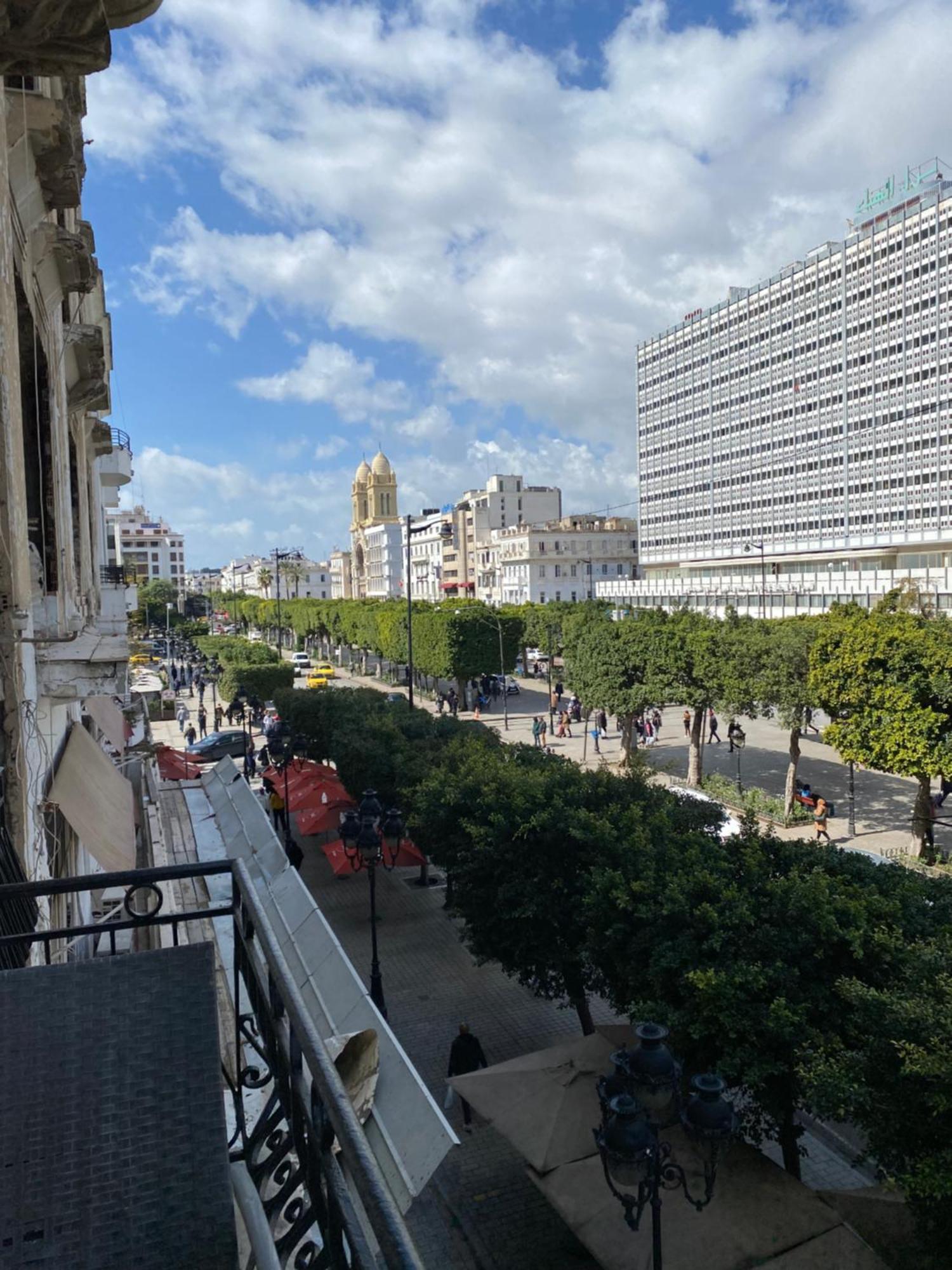 Appartement Lumineux Centre-Ville Tunis Exterior photo